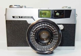 1109-Camara PETRI 7 - de telemetro - 35 mm