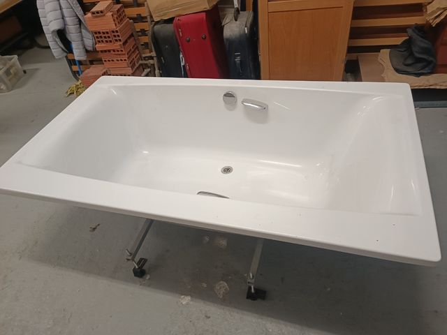 Bañeras grandes con faldones