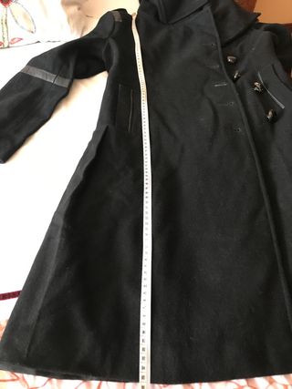 Abrigo de lana en negro marca Salsa