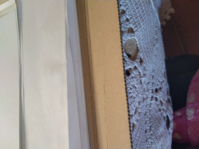 Carpeta con diferentes tipos de papel blanco A3