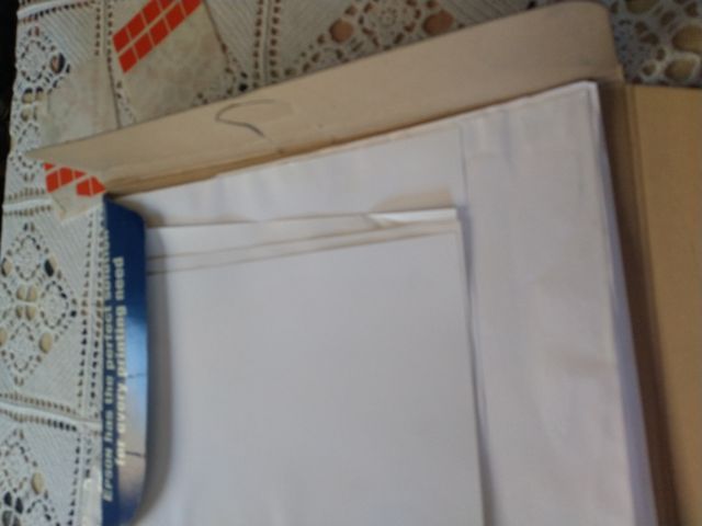 Carpeta con diferentes tipos de papel blanco A3