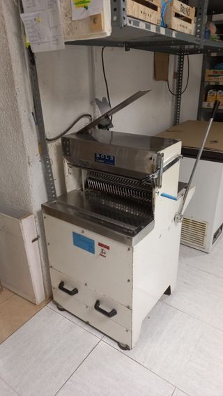 631213000 deja wasap cortadora de pan gabarro