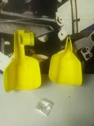 CUBREMANOS UNIVERSALES CLASSIC AMARILLOS - nuevos