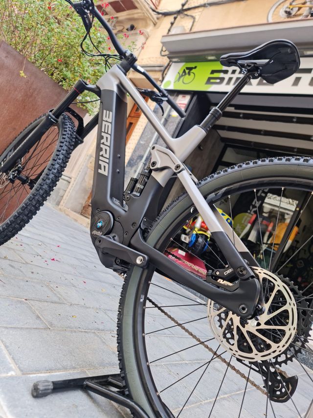 LIQUIDACION EBIKE!! BERRIA MAKO HYBRID GT6 Talla M