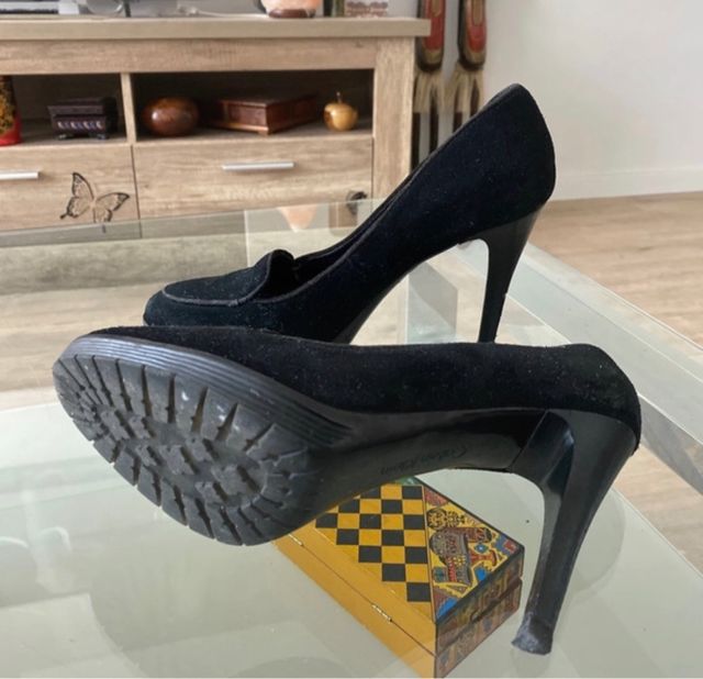 Zapatos negros de tacón Calvin Klein