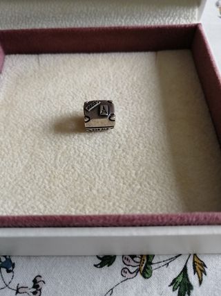 Charm Pandora original plata modelo maleta