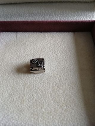 Charm Pandora original plata modelo maleta