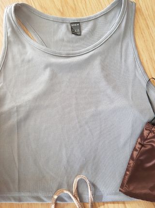 Lote 4 tops Shein, H&M,Bershka varias tallas 
