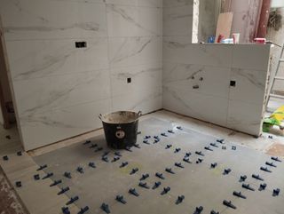 se hacen tabiques en ladrillo y en Pladur