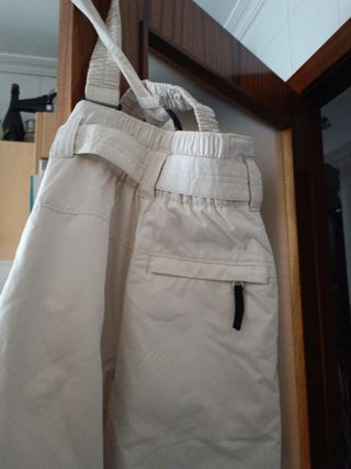 Pantalón eski