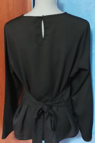 Blusa negra