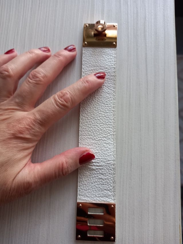 Bracciale alto in finta pelle bianca ed acciaio 