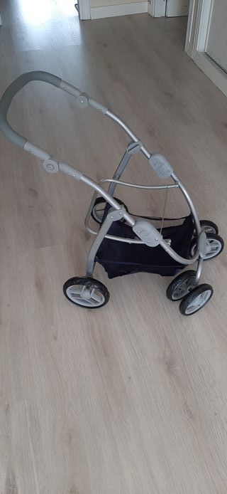 coche de muñecas