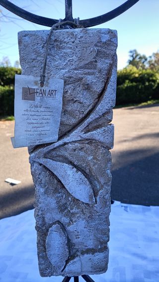 Porta candele in pietra e ferro battuto