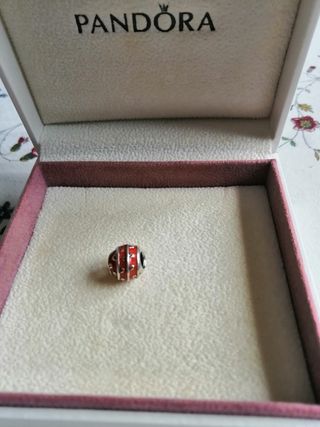 Charm Pandora original modelo Red Vines