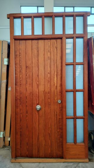PUERTAS DE VIVIENDAS