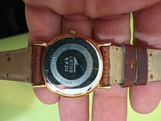 Reloj Lotus