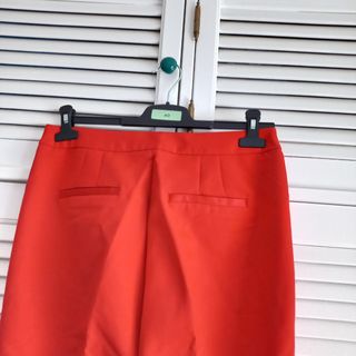 PANTALON RECTO. NUEVO. ZARA.