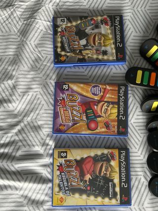 3 Juegos  BUZZ PlayStation 2 y 2 mandos 