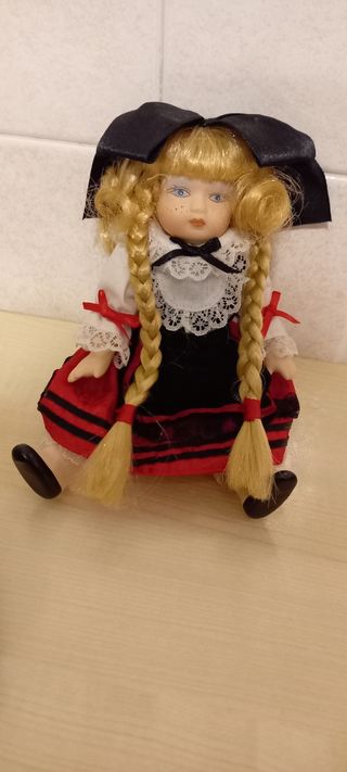 Vendo bambole ceramica bloccco a€70 o singole