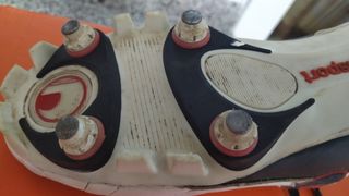 Bota futbol UHLSPORT torkrellen aluminio