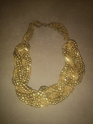 Collar dorado