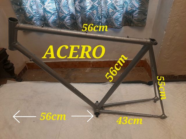 Telaio vintage in acciaio per bici taglia 56.