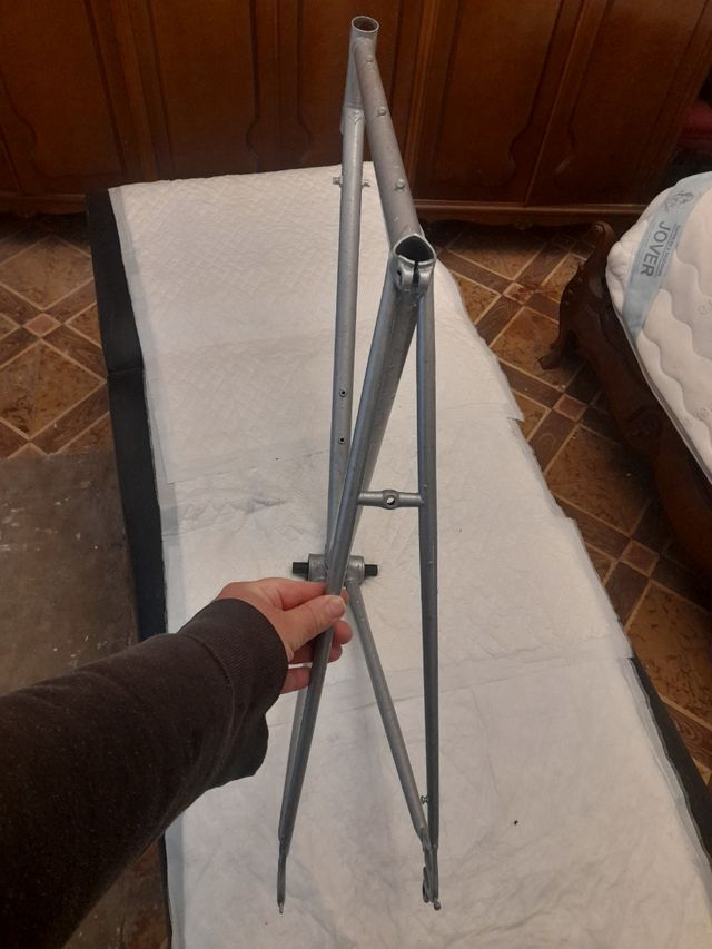 Telaio vintage in acciaio per bici taglia 56.