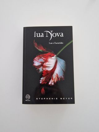 Livro "Lua Nova" Stephenie Meyer