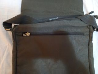 Bolso Bandolera grande de Adolfo Domínguez.