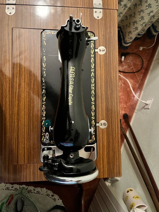 Maquina coser Alpha