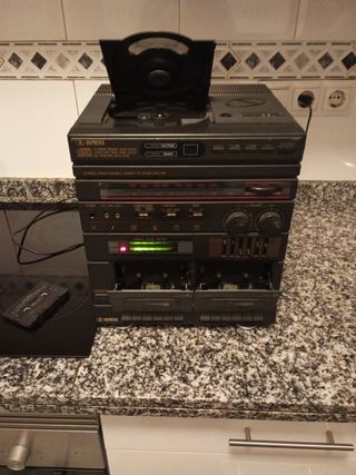 Cadena de música vintage Intron