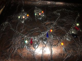 conjunto gargantilla, pulsera y pendientes