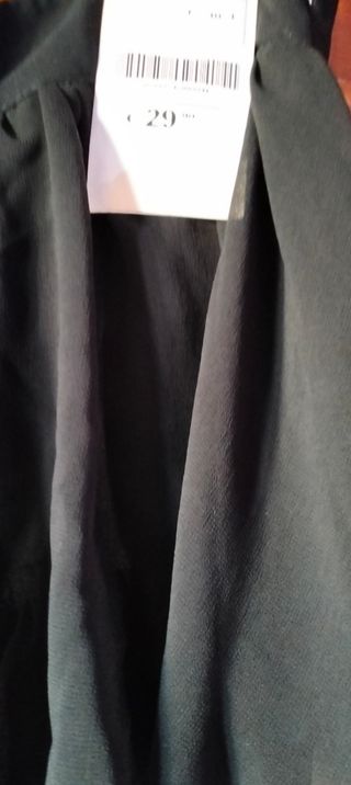 FALDA NEGRA d 3 VOLANTES. L.CON ETIQUETA, CREPMUY