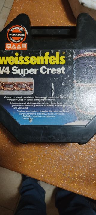 Due serie catene da neve