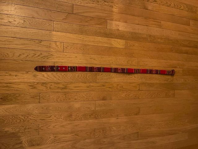 cinturones etnicos de colores (21 euros la unidad)