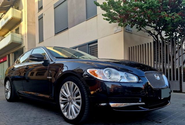 Jaguar XF 2010