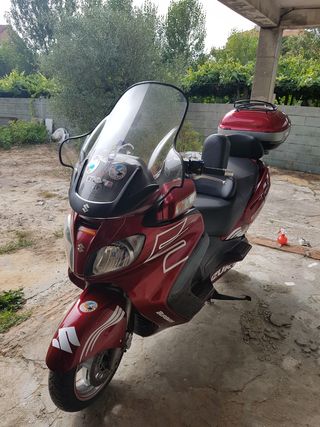 Suzuki burgman executive