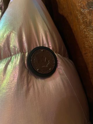 Abrigo plumas iridiscente Noize