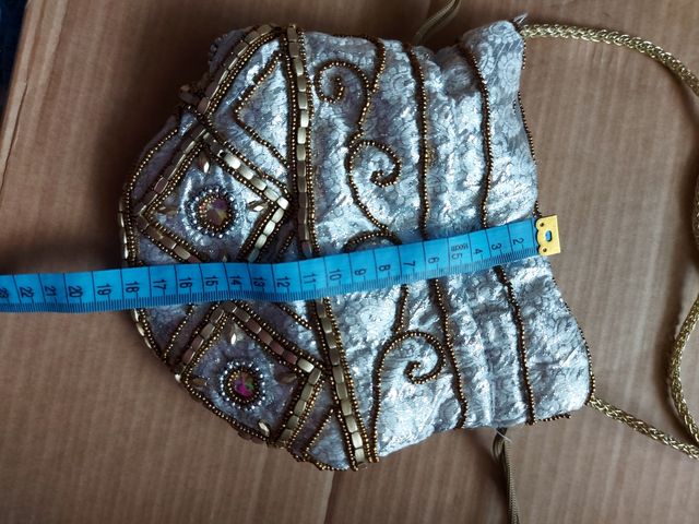 Mini bolso, tipo bombonera bandolera, lentejuelas