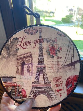 targa in metallo e quadretti vintage