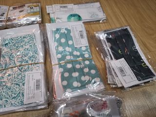 Lote de 100 mascarillas variadas todas solo 12 eu 