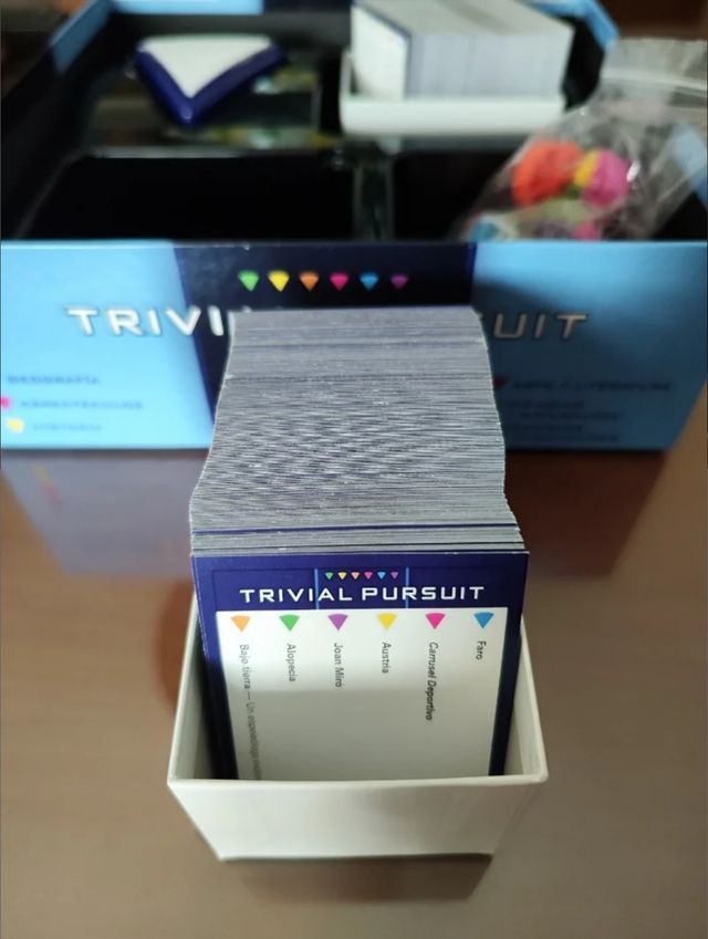 Trivial pursuit Genius