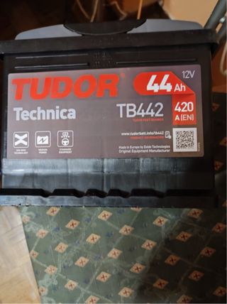 Bateria de coche ( Nueva sin estrenar)