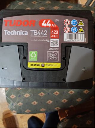 Bateria de coche ( Nueva sin estrenar)
