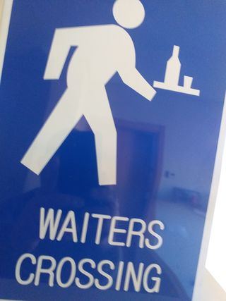 Cartel paso camareros