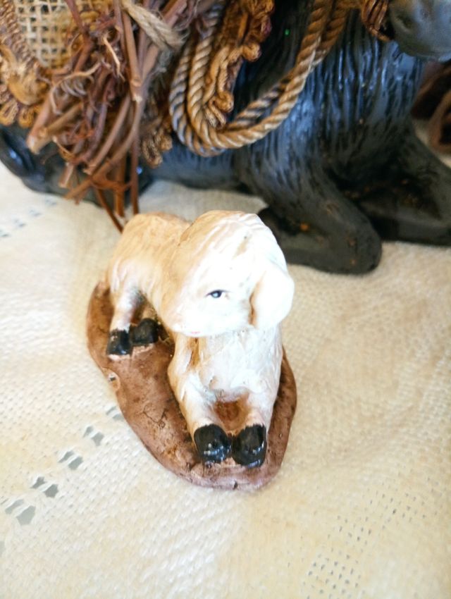 Figura pesebre navidad oveja