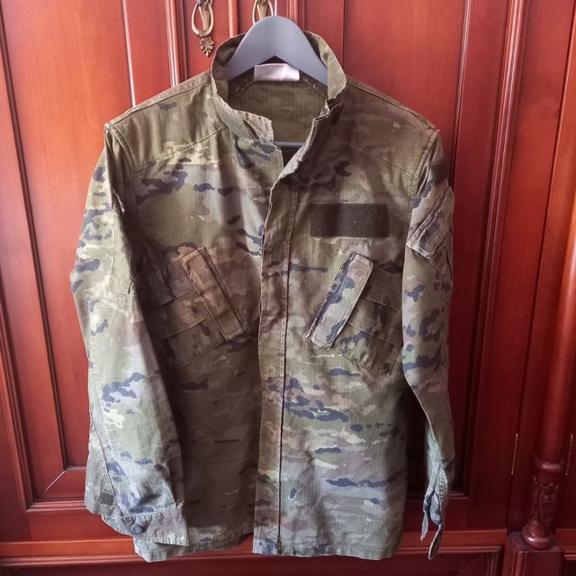 CAMISA Y PANTALON MILITAR