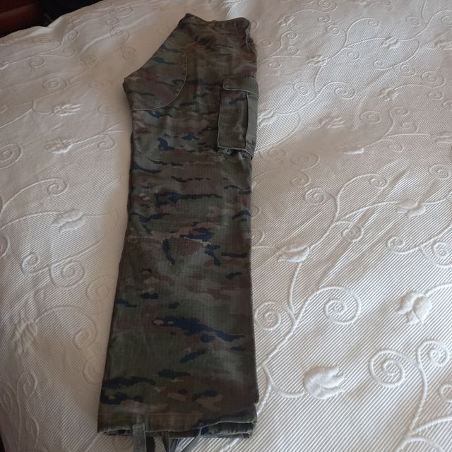 CAMISA Y PANTALON MILITAR