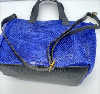 BOLSO DE PIEL MANO O BANDOLERA